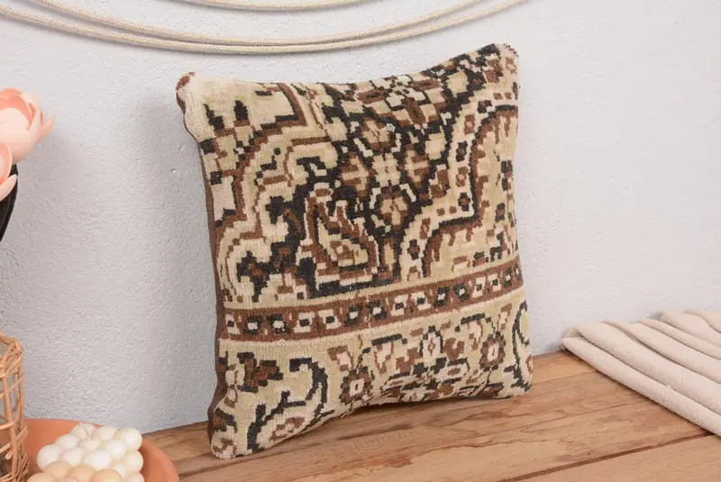 Beige & Braun besticktes Wurfkissen, Vintage Florales Leinenkissen