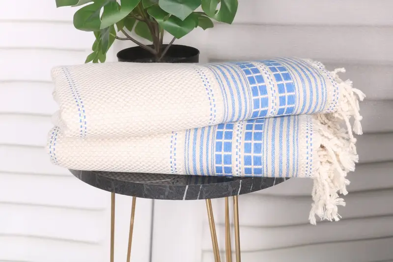 Quick-Dry Beach Towel, 68x40 Linen Striped Towel, Lightweight towel, Bath towel, Best Friend Christmas Gift, Luxury Turkish beach towel with fringe - 3