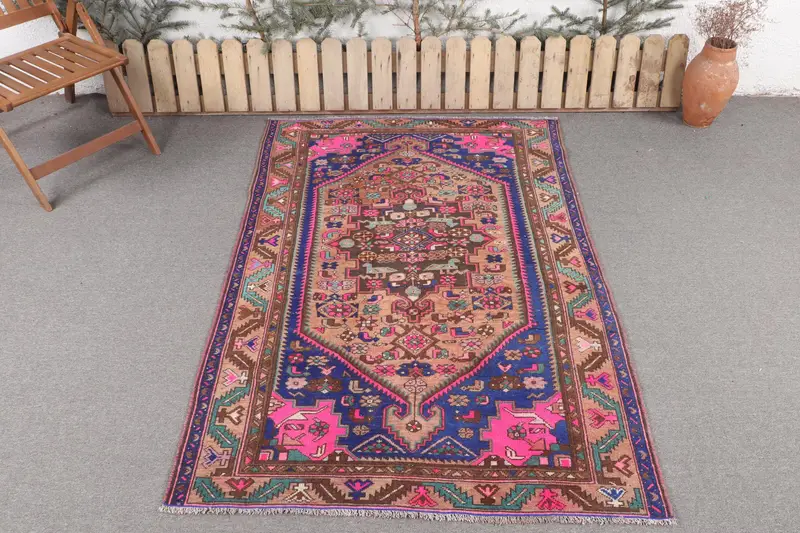 Handmade Blue & Pink Rug, 4,1x6,2 ft Floral & Geometric