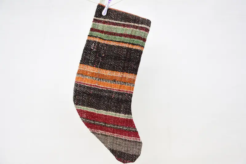 Süs Desenli Kahverengi, Turuncu Noel Çorabı, 9 İnç Genişliğinde