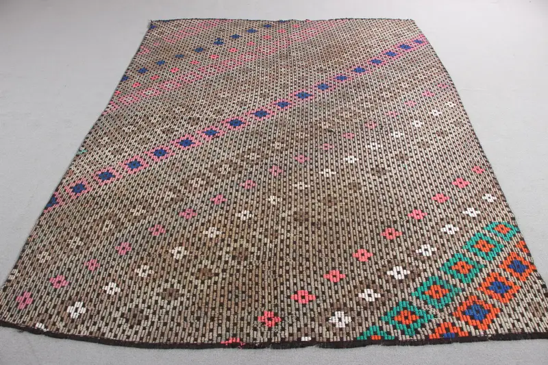 Alfombra de rayas marrón y rosa, diseño geométrico de 6,4x8,3 pies