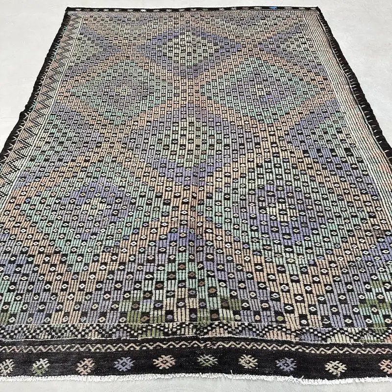 Yeşil Kamuflaj Halı, Mor Desenli 6,9x9,6 ft