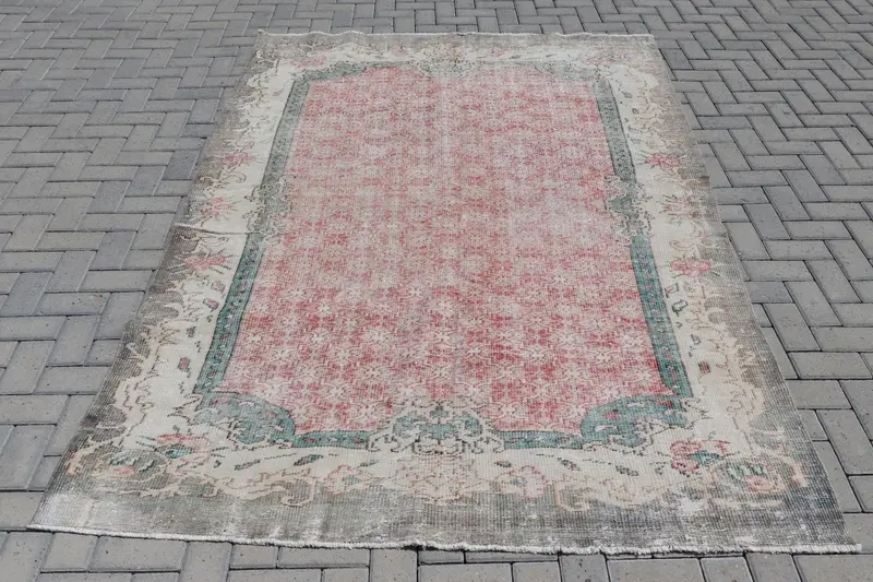 Großer türkischer Vintage-Teppich, 181 x 269 cm, roter Ikat-Oushak-Teppich - 1