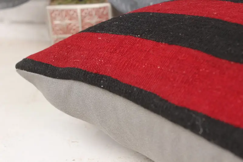 Turkish Kilim Pillow, Muted Pillow, Pillow for Couch, Vintage Kilim Throw Pillow, Pillow Cover, 16x16 Red Pillow Cover - 7
