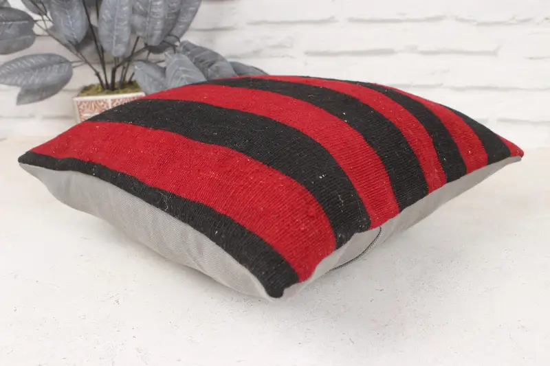 Turkish Kilim Pillow, Muted Pillow, Pillow for Couch, Vintage Kilim Throw Pillow, Pillow Cover, 16x16 Red Pillow Cover - 6