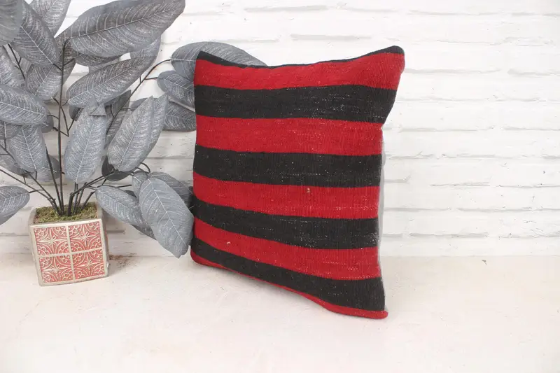 Turkish Kilim Pillow, Muted Pillow, Pillow for Couch, Vintage Kilim Throw Pillow, Pillow Cover, 16x16 Red Pillow Cover - 4