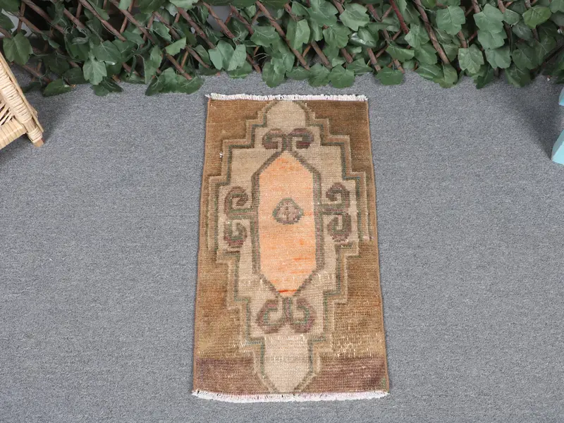 Brown Ombré Rug, 1,2x2,2 ft with Orange Accents