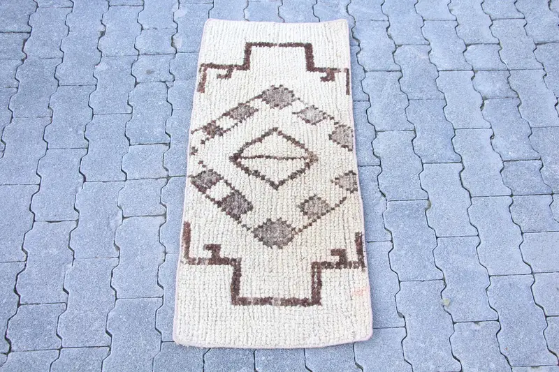 Zarif Bej ve Kahverengi Kareli Halı, 1,4x3,2 ft Şık Dekor