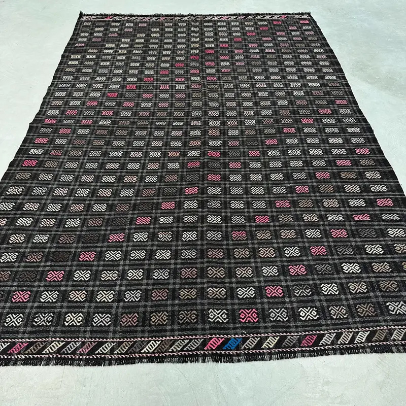 Zarif Siyah & Bej Halı, 6,8x9,9 ft Botanik Tasarım