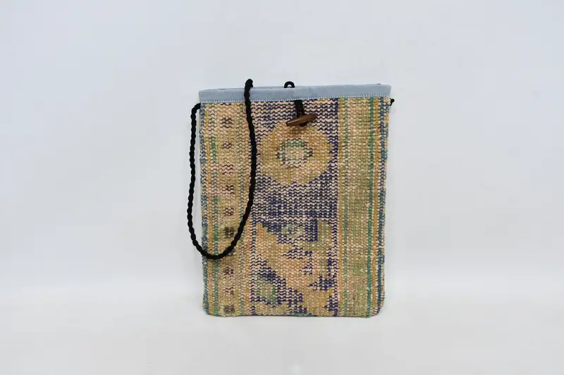 スチームパンク ウール クロスボディ キリム バッグ ヴィンテージモチーフ付き、調節可能なストラップ