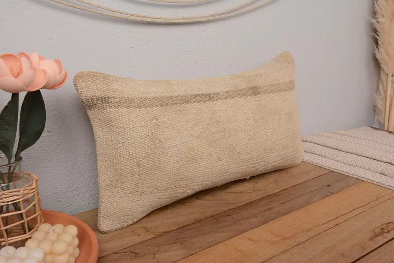 Gesticktes Beige & Braunes Kissen, 12x24 handgemachtes Wurfkissen