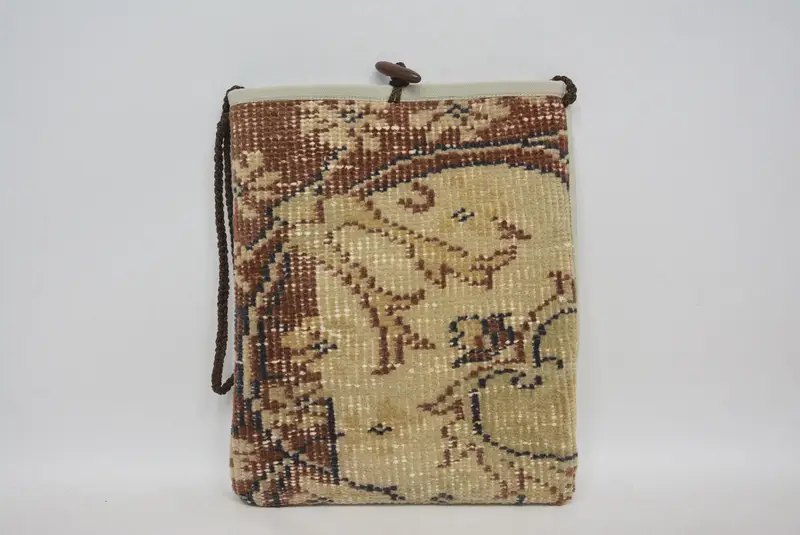 調節可能なストラップ、ヴィンテージモチーフ付きウールクロスボディバッグ、キリムバッグ