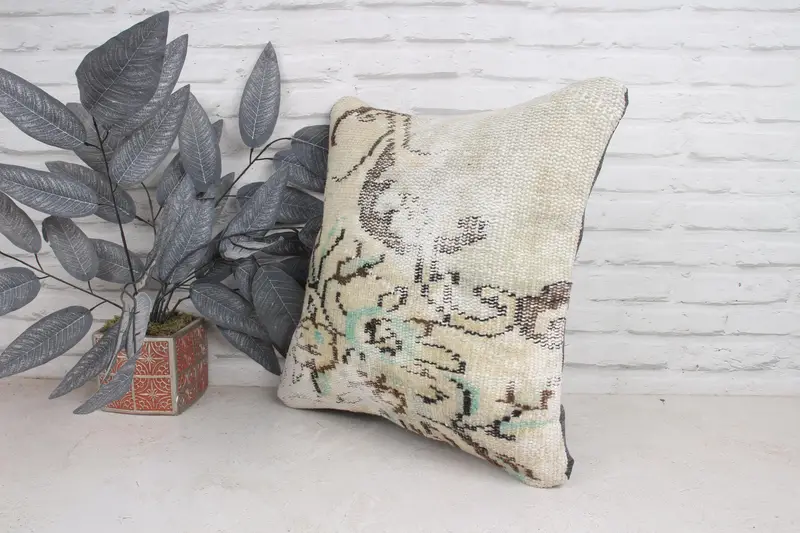 Garden Pillow Case, Boho Pillow Sham Cover, Indoor Cushion Cover, 18x18 Beige Pillow, Boho Pillow, Vintage Kilim Pillow, Pillow Case - 4