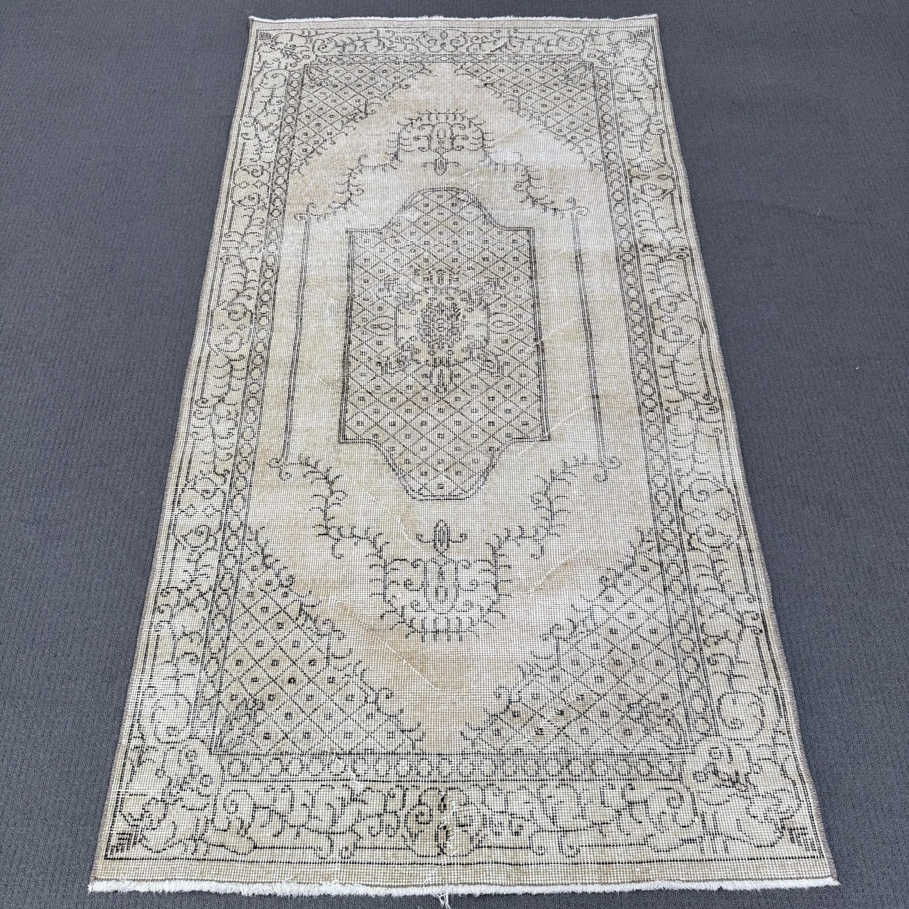 Türk Vintage Vurgulu Halı 3.5x6.8 ft, Beyaz Siyah Oryantal Halı - 1