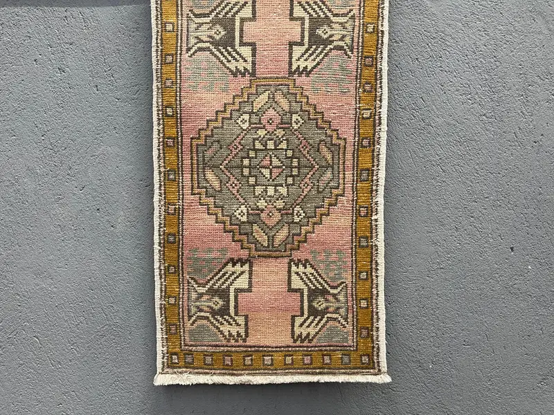 Türkischer 1,7x3,1 ft Teppich, kleiner Vintage Teppich, rosa gepunkteter Teppich - 1