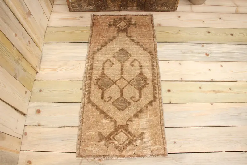 Handmade 0.1x0.3 ft Rug, Brown & Bronze Persian Design