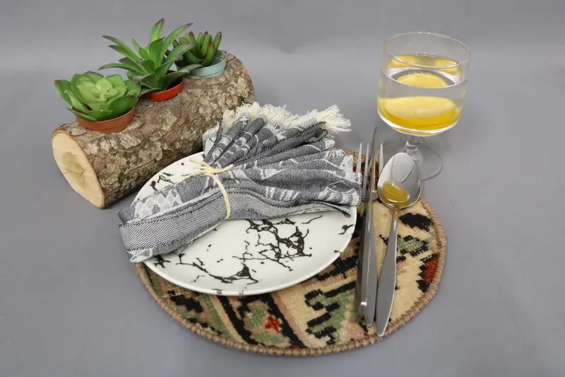 Manteles individuales bohemios circulares, accesorios de comedor de lana de algodón beige y verde