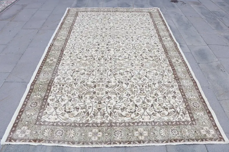 Vintage Rug, Large 5.6x9.1 ft Rug, Oushak Brown Ombré Rug - 1