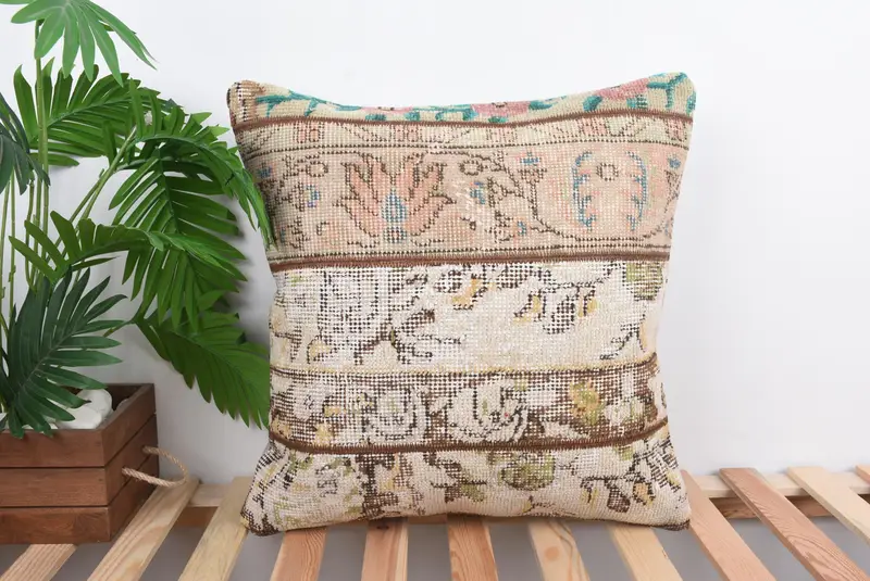 Beige & Braun besticktes Patchwork-Wurfkissen, vielseitiges handgefertigtes Wurfkissen