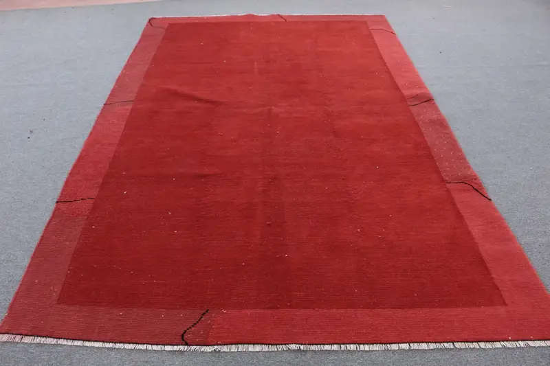 Red Floral Rug, 9.5x9.48 ft Elegant Decor