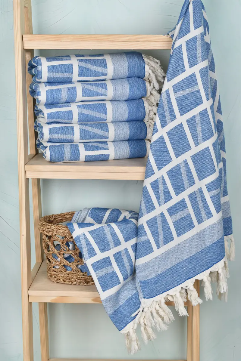 Bridal Gifts, Bath towel, Beach Towel Bulk, Personalized Wedding Gift, Embroidered Towel, Girls Weekend Getaways Ideas, 70x34 Cotton Patterned Towel - 4