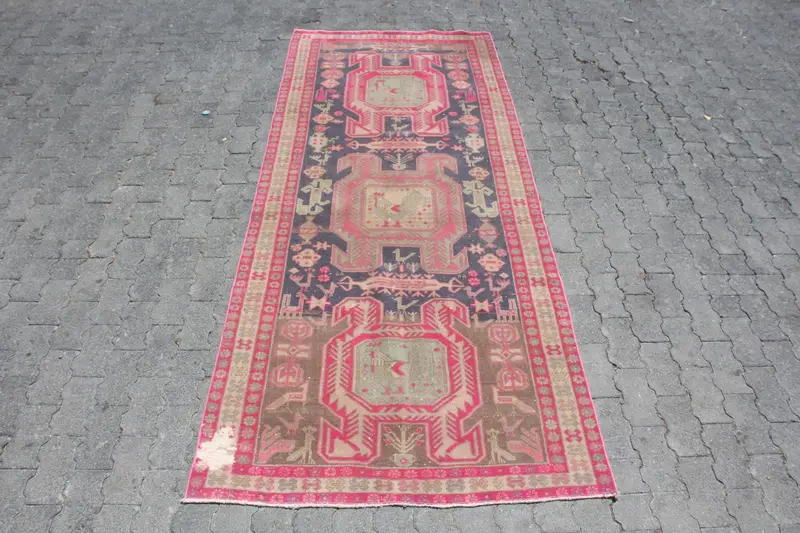 Vintage 3.9x8.9 ft Rug, Herki Turkish Rug, Red Animal Print Wool Rug - 1