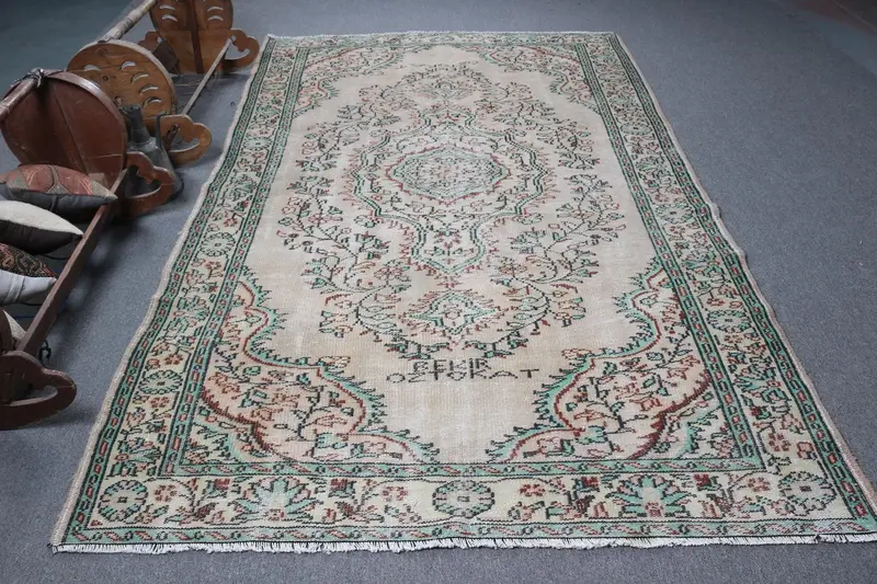 Vintage Large Rug 5.9x9.9 ft, Green Brown Bordered Rug Wool - 1