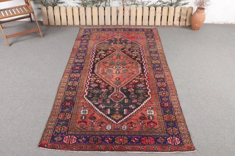 手作りのオレンジラグ、4.4x7.6フィートの花柄&幾何学模様のデザイン