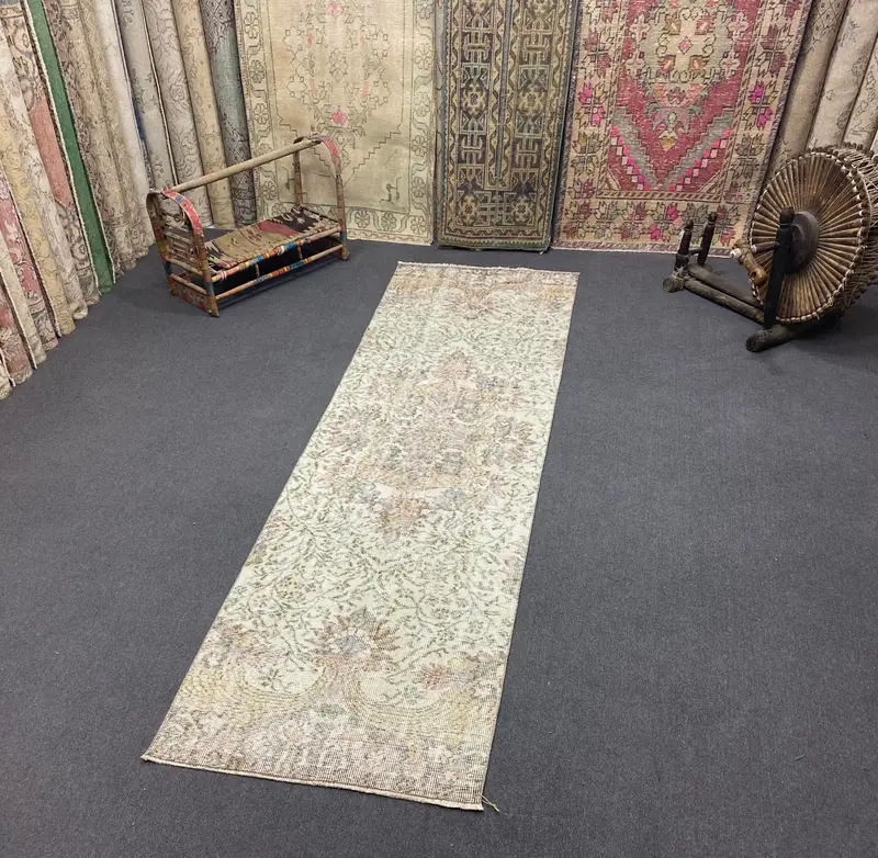 エレガントなグリーンラグ、2.8x9.8フィートの花柄&幾何学模様のデザイン