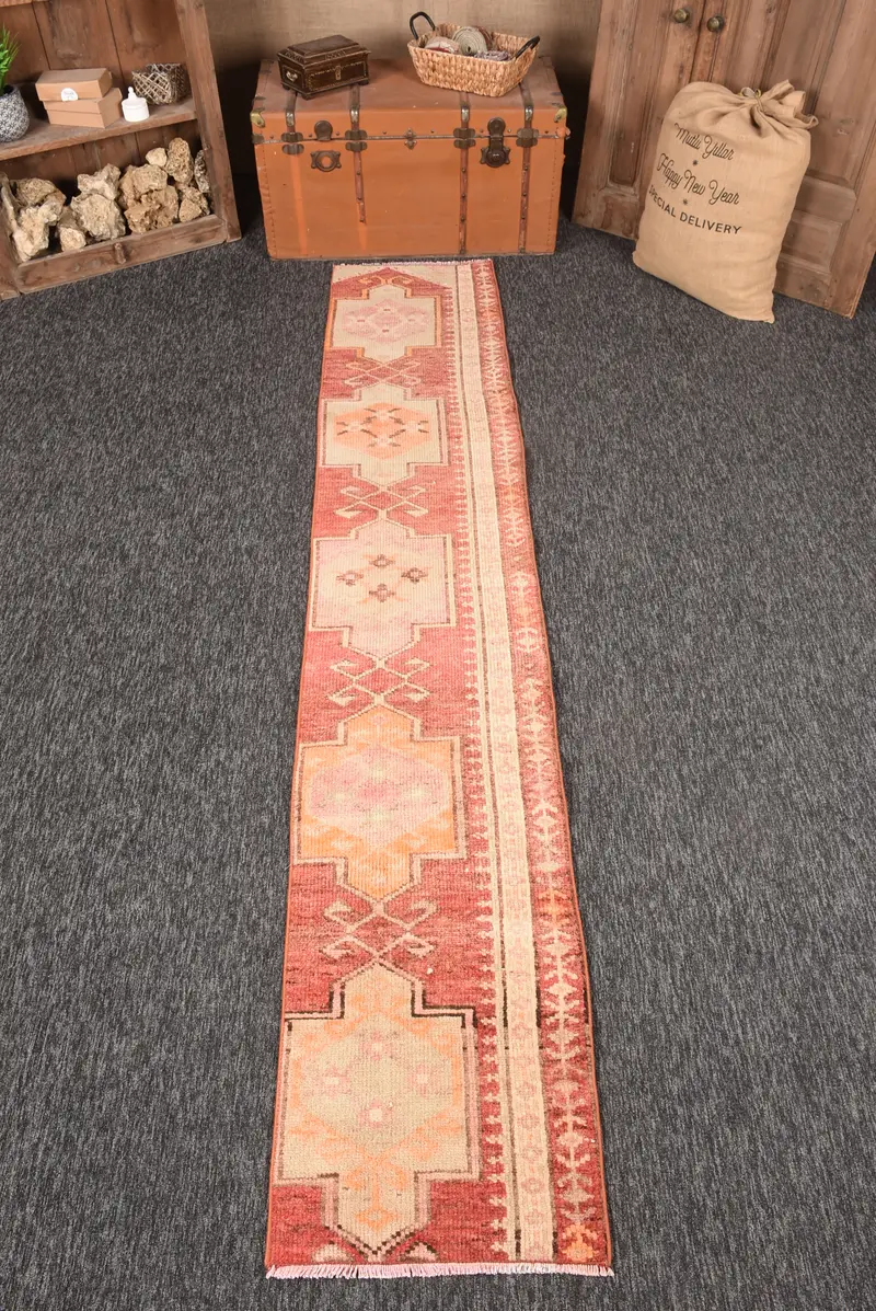 Alfombra turca de 1,8x10 pies, alfombra geométrica roja vintage - 1