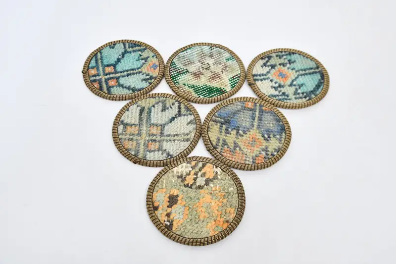 Posavasos azules y beige, posavasos de alfombras elegantes
