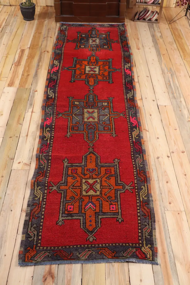 Herki Türk Halısı, 2.9x11.6 ft Vintage Halı, Kırmızı Patchwork Yün Halı - 1