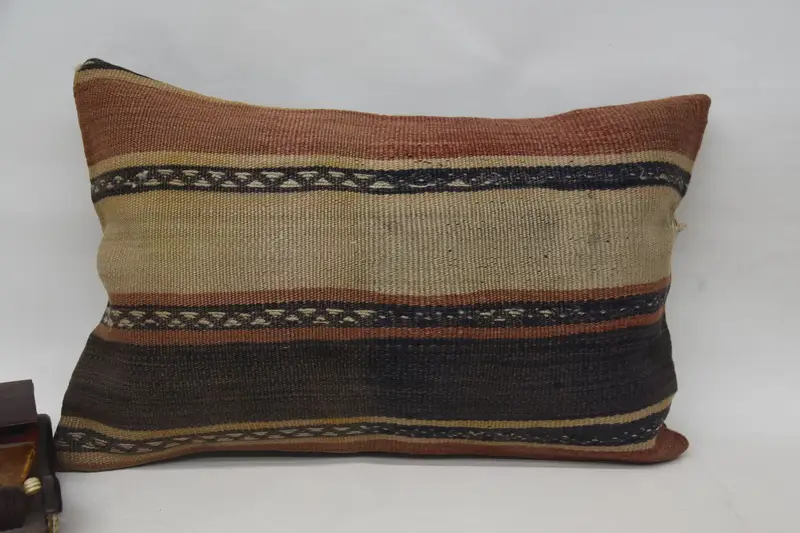 Beige und braun gestreiftes Wurfkissen, 16x24 besticktes Kissen