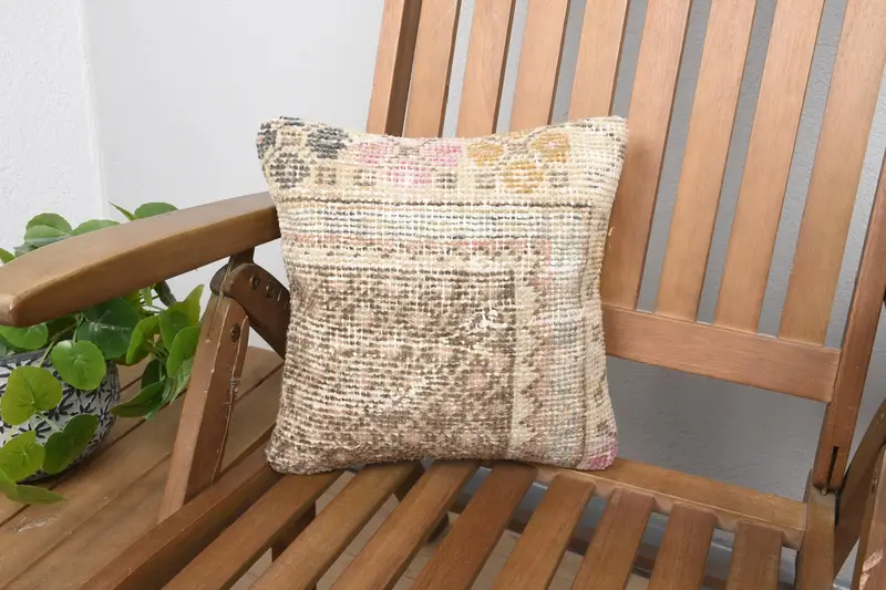 Besticktes beiges Leinen-Wurfkissen, Vintage-Blumenkissen