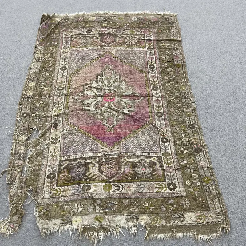 Alfombra Verde y Morada 100x150cm Diseño Botánico