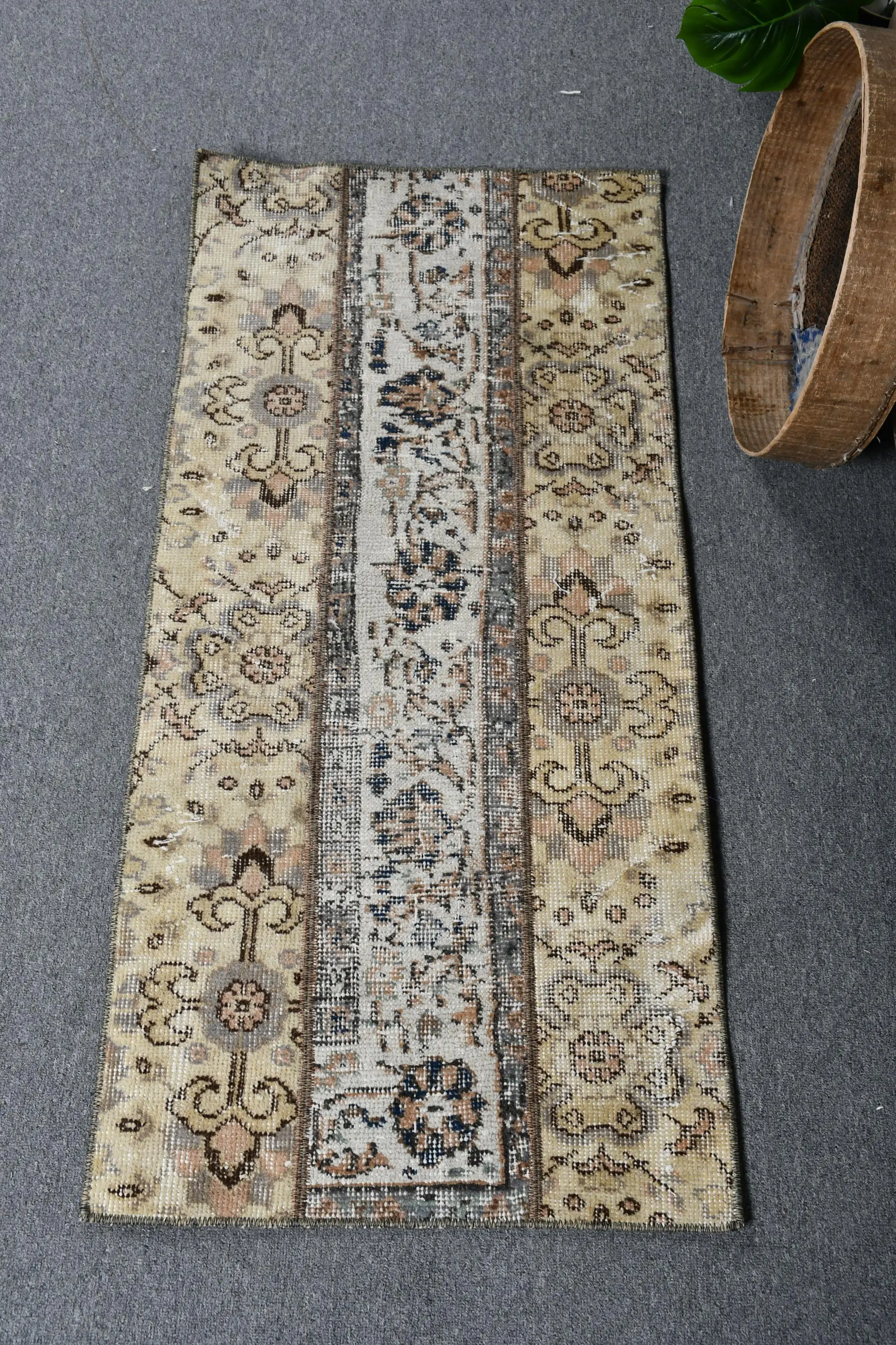 Turkish Small Rug 1.8x3.9 ft, Brown Beige Patchwork Rug Wool - 1