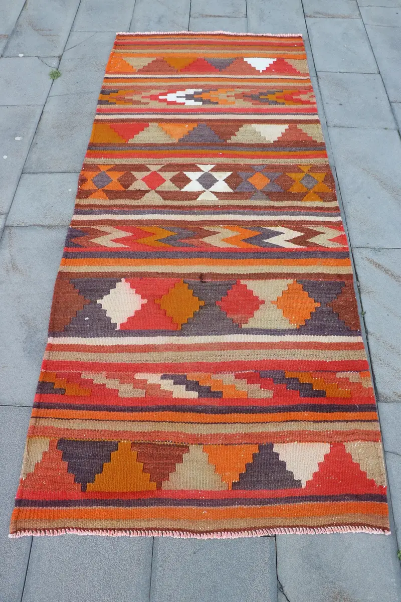 Red and Orange Polka Dot Rug, 3,1x7,3 ft Chic Decor