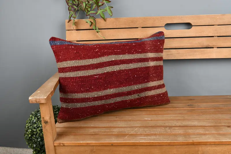 Pillow Case, Vintage Kilim Throw Pillow, Kilim Cushion Sham, Traditional Pillow, Turkish Pillow, Comfy Throw Cushion Cover, 16x24 Red Cushion Case - 1