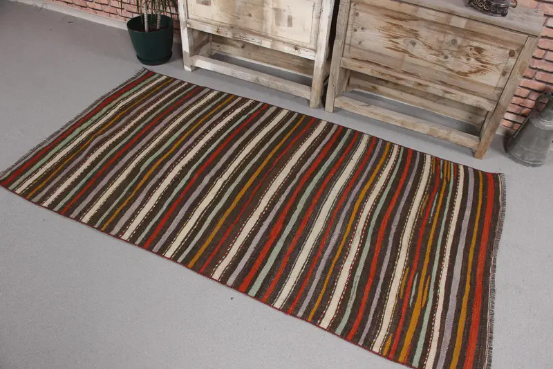 Türk Vintage Halı, 3.37x6.3 ft Kilim Halı, Kahverengi Kırmızı Bitkiler ve ağaçlar Yün Halı - 1