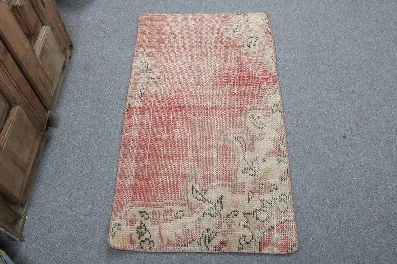 Türk Vintage Oushak Küçük Halı 2x3.6 ft, Kırmızı Bitkiler ve ağaçlar Halı Yün - 1