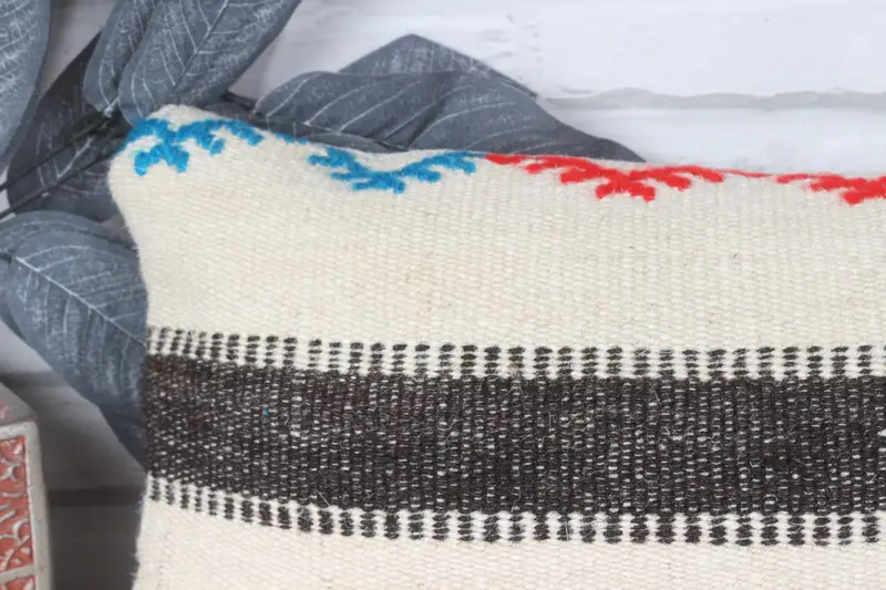Turkish Pillow, Neutral Pillow Sham, Vintage Throw Pillow Case, Handmade Kilim Cushion, Kilim Cushion Sham, Pillow, 8x16 Beige Cushion - 2