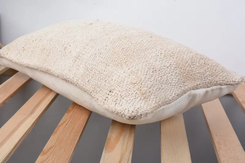 Interior Designer Pillow, Pillow for Couch, Vintage Kilim Throw Pillow, Wool Kilim Pillow Pillow Cover, Cushion Case, 12x20 Beige Cushion Cover - 6