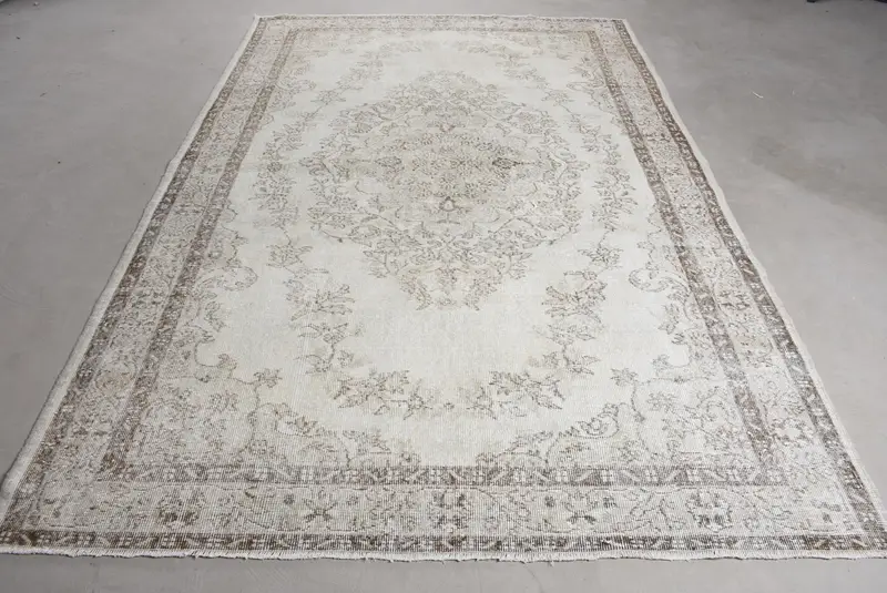 6.5x9.9 ft Large Turkish Vintage Rug, White Floral Wool Rug - 1