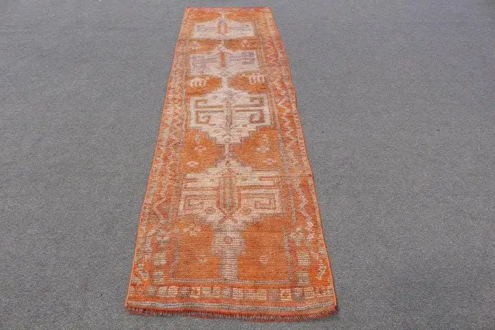 Türkischer 2,5x10,2 ft Teppich, Läufer Vintage Teppich, Orange Weißer Blumenteppich - 1