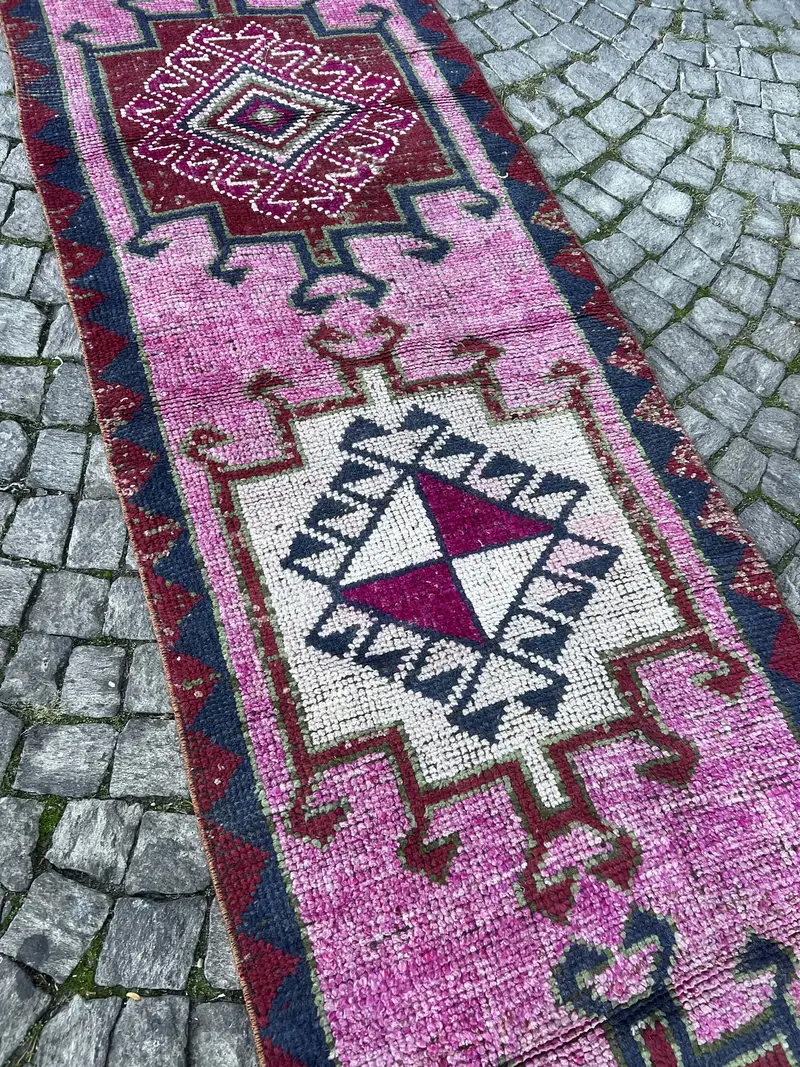 2,9x9,11 ft Rug, Pink & Blue Oriental Pattern