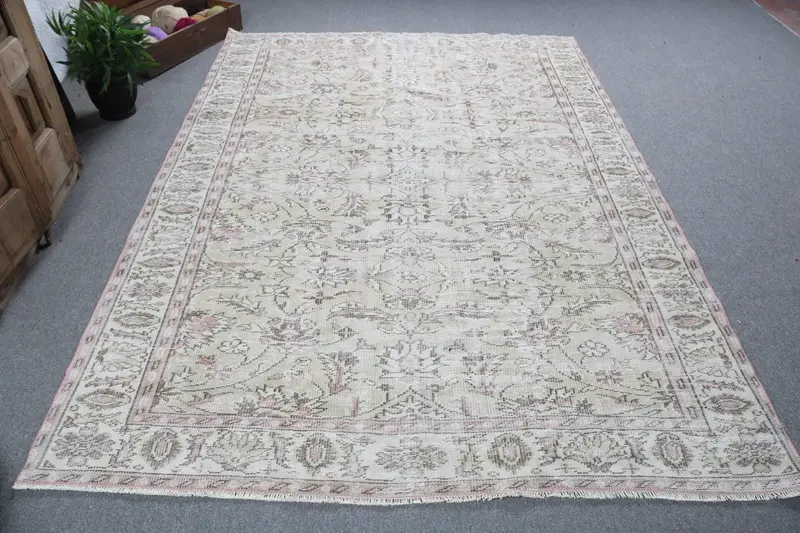 Alfombra turca de 6,1x8,9 pies, alfombra vintage grande, alfombra de lana con estampado animal blanco - 1