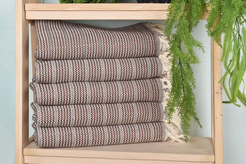 Quick-dry peshtemal, 70x40 Cotton Striped Towel, Embroidered Towel, Sand-Resistant Peshtemal, Bride Gift, Scarf Towel, Wedding Gifts Towel - 1