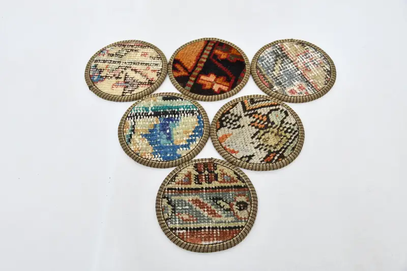 Posavasos marrones y naranjas, posavasos de alfombra duraderos y elegantes