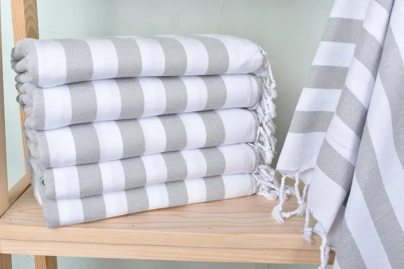 Best Friend Wedding Gift, Wedding Favors, Bachelorette Gifts, Wedding Towel, Bathroom Towel, Bachelorette Party Favors, 64x40 Cotton Striped Towel - 1
