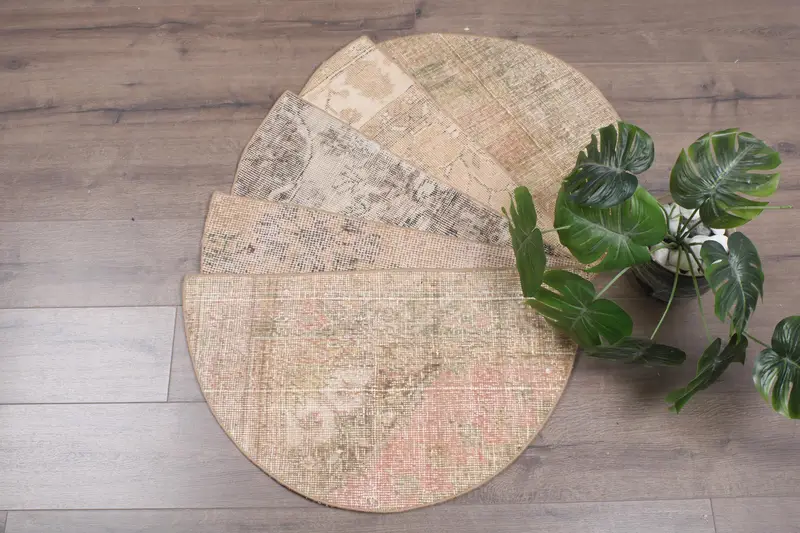 Non-slip, 18x30 inches wool half-round rug, indoor/outdoor doormat